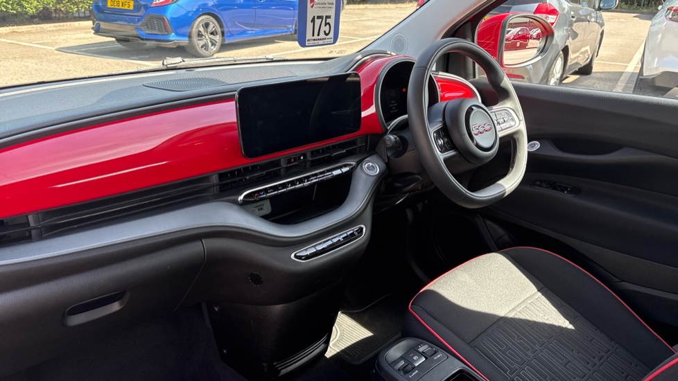 Fiat 500 70kW Red 24kWh 3dr Auto Electric Hatchback - Image 9