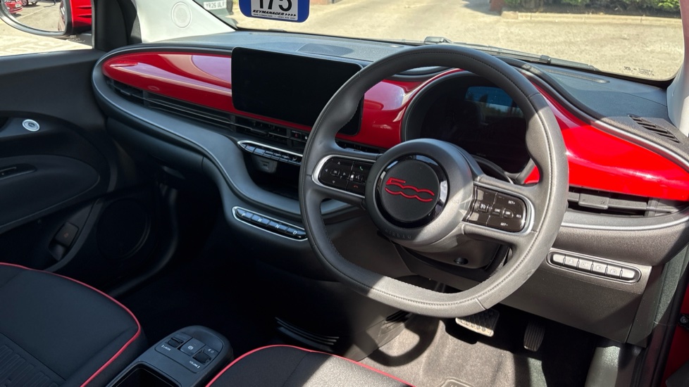 Fiat 500 70kW Red 24kWh 3dr Auto Electric Hatchback - Image 11