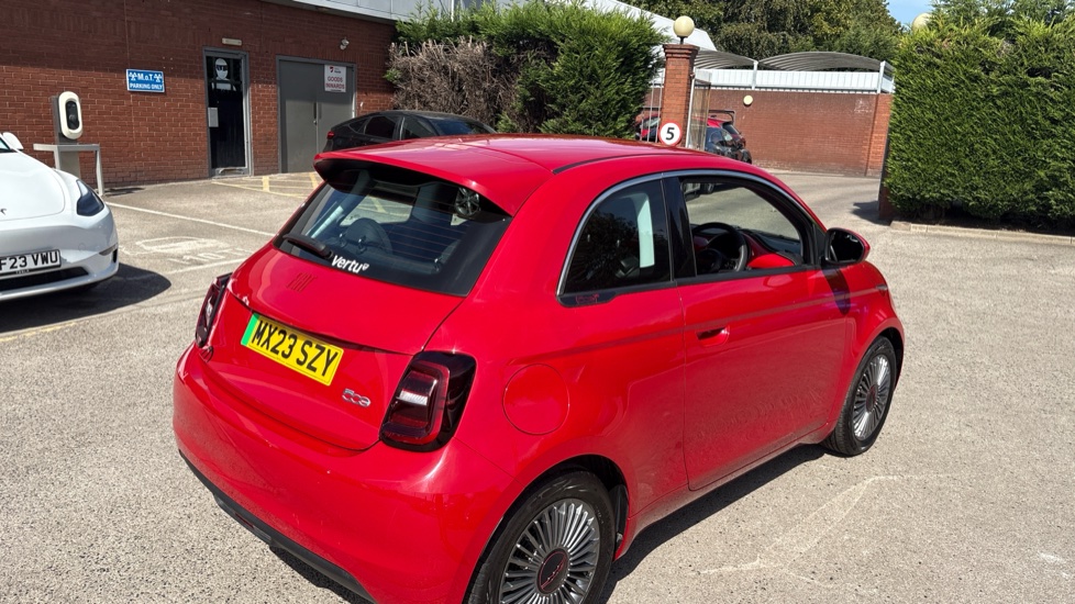 Fiat 500 70kW Red 24kWh 3dr Auto Electric Hatchback - Image 36