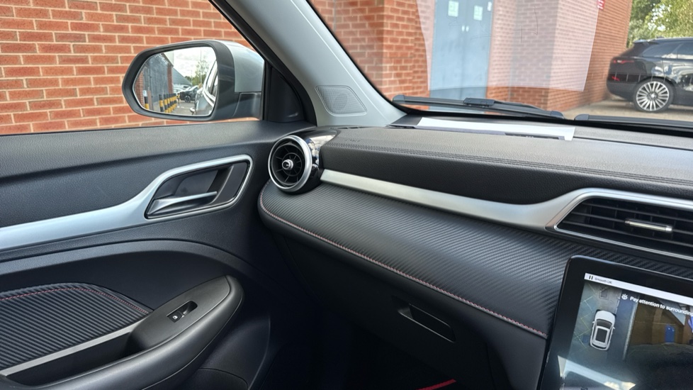 MG ZS 130kW Trophy EV 51kWh 5dr Auto Electric Hatchback - Image 37