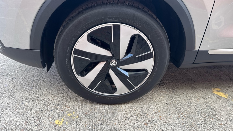 MG ZS 130kW Trophy EV 51kWh 5dr Auto Electric Hatchback - Image 51