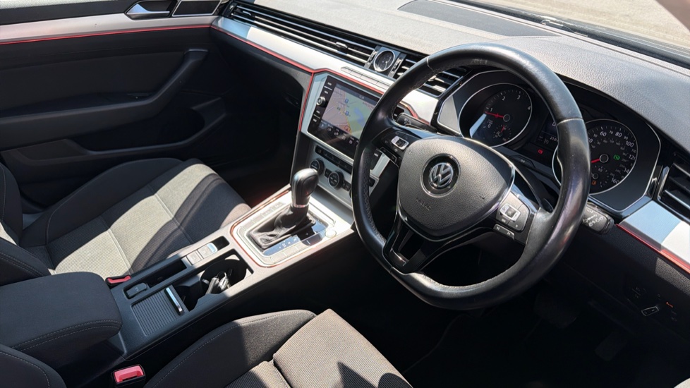 Volkswagen Passat 2.0 TDI SE Business 5dr DSG [7 Speed] Diesel Estate - Image 11