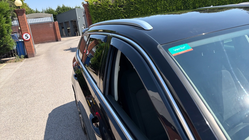 Volkswagen Passat 2.0 TDI SE Business 5dr DSG [7 Speed] Diesel Estate - Image 22