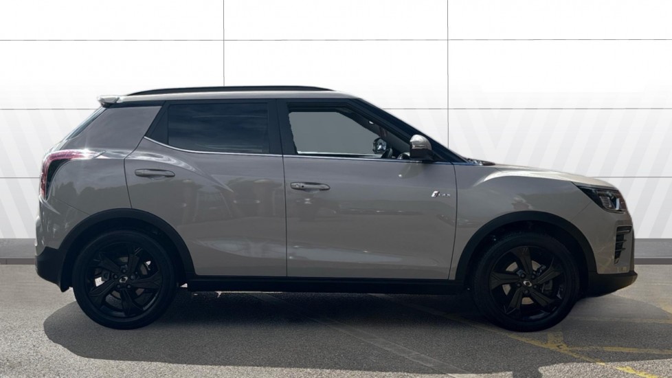 Kgm Tivoli 1.5 K40 5dr Auto Petrol Hatchback - Image 5