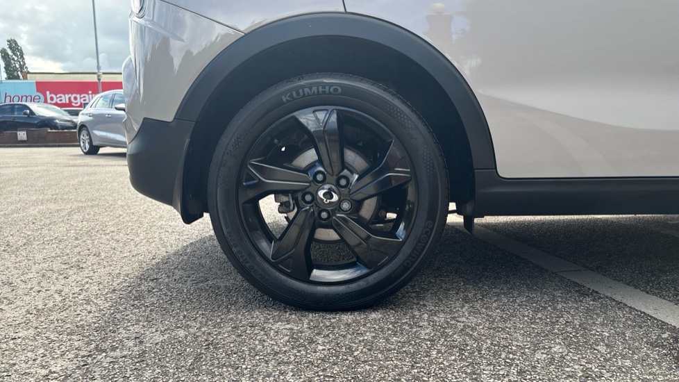 Kgm Tivoli 1.5 K40 5dr Auto Petrol Hatchback - Image 7