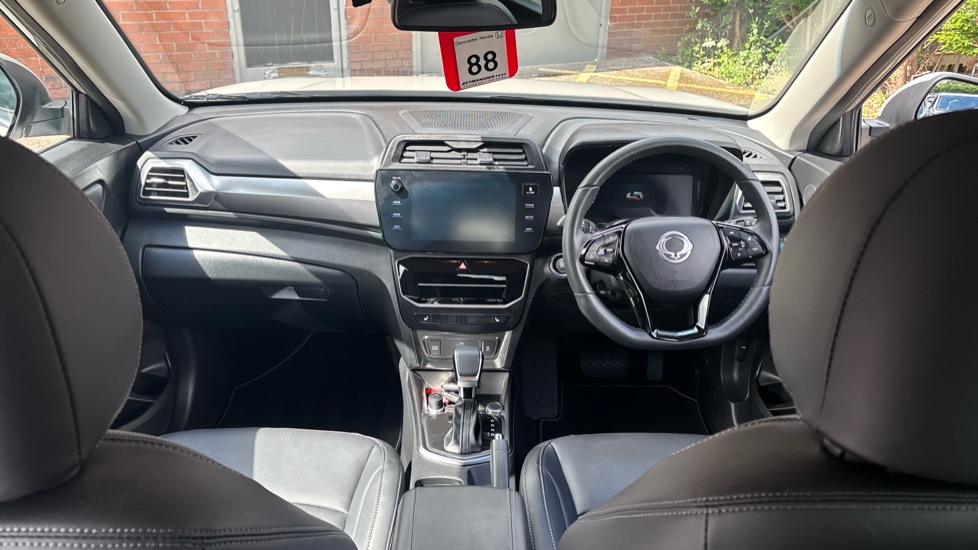 Kgm Tivoli 1.5 K40 5dr Auto Petrol Hatchback - Image 10