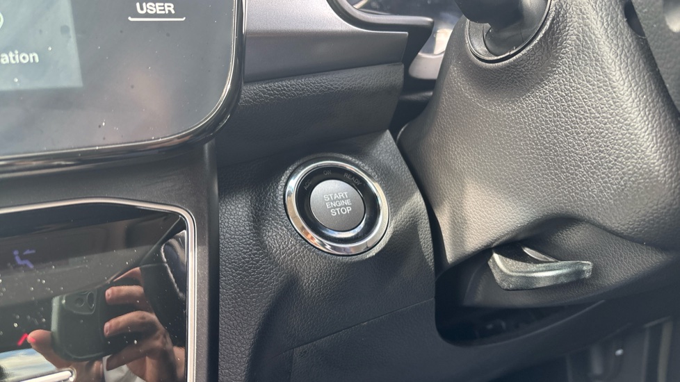 Kgm Tivoli 1.5 K40 5dr Auto Petrol Hatchback - Image 27