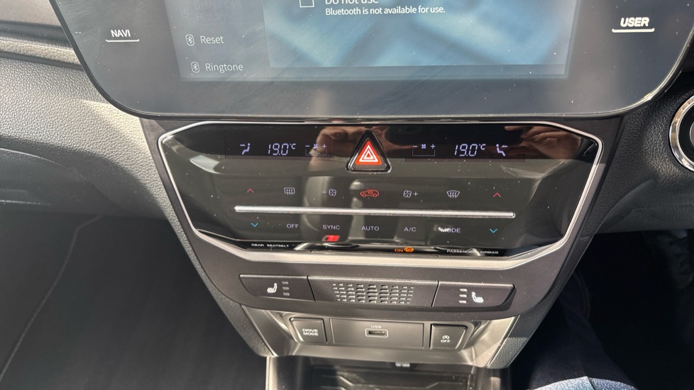 Kgm Tivoli 1.5 K40 5dr Auto Petrol Hatchback - Image 35