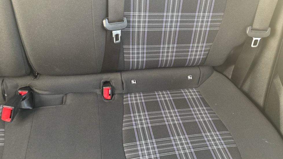 Hyundai i10 1.0 MPi Premium 5dr Petrol Hatchback - Image 43