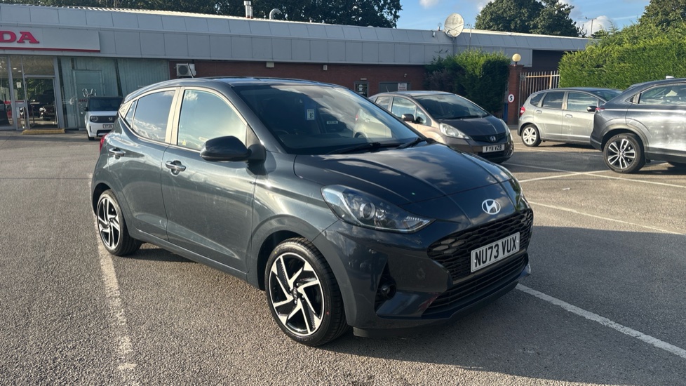 Hyundai i10 1.0 MPi Premium 5dr Petrol Hatchback - Image 46