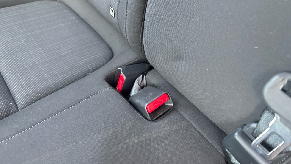 Hyundai KONA 1.6 GDi Hybrid SE Connect 5dr DCT Hybrid Hatchback - Image 17