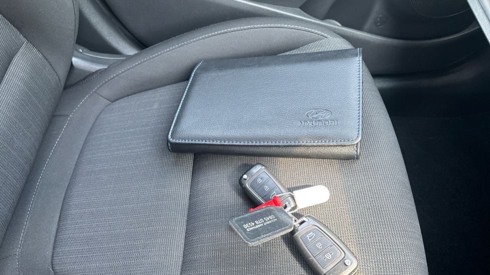 Hyundai KONA 1.6 GDi Hybrid SE Connect 5dr DCT Hybrid Hatchback - Image 19