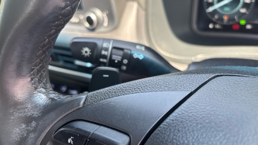 Hyundai KONA 1.6 GDi Hybrid SE Connect 5dr DCT Hybrid Hatchback - Image 23