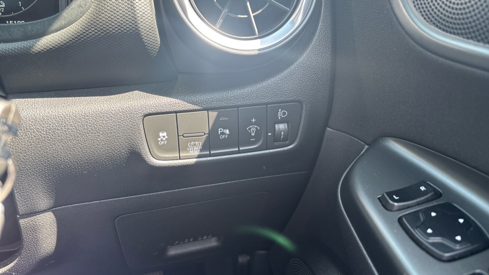 Hyundai KONA 1.6 GDi Hybrid SE Connect 5dr DCT Hybrid Hatchback - Image 28