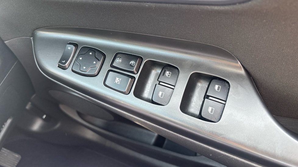 Hyundai KONA 1.6 GDi Hybrid SE Connect 5dr DCT Hybrid Hatchback - Image 29