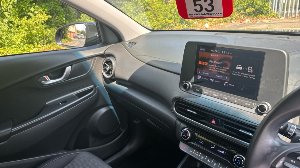 Hyundai KONA 1.6 GDi Hybrid SE Connect 5dr DCT Hybrid Hatchback - Image 31