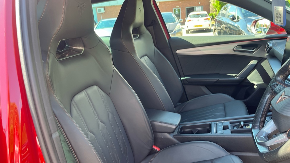 CUPRA Formentor 2.0 TSI 310 VZ3 5dr DSG 4Drive Petrol Estate - Image 38
