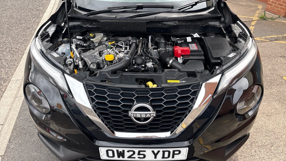 Nissan Juke 1.0 DiG-T Tekna 5dr Petrol Hatchback - Image 8
