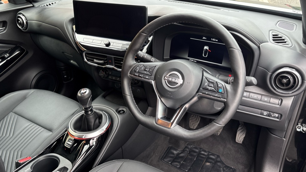 Nissan Juke 1.0 DiG-T Tekna 5dr Petrol Hatchback - Image 11