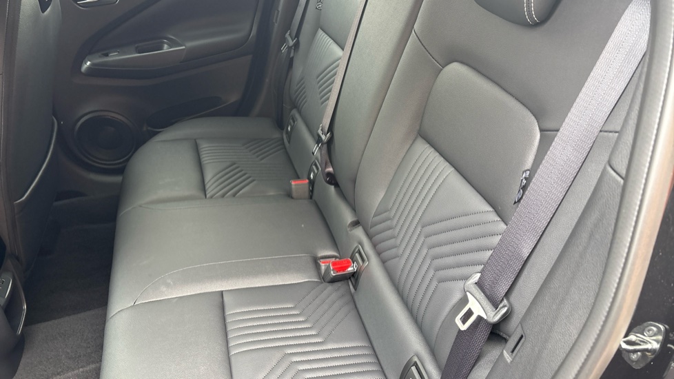 Nissan Juke 1.0 DiG-T Tekna 5dr Petrol Hatchback - Image 16