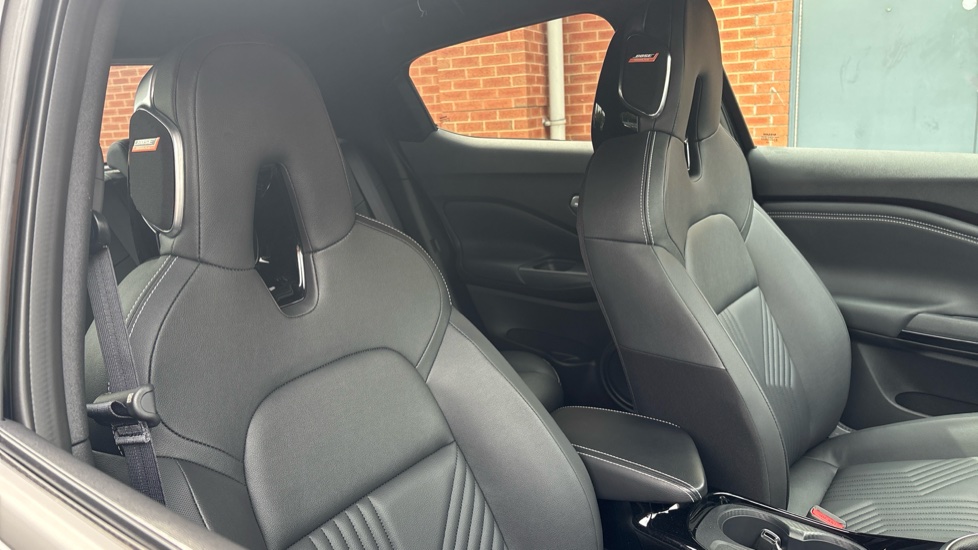 Nissan Juke 1.0 DiG-T Tekna 5dr Petrol Hatchback - Image 34