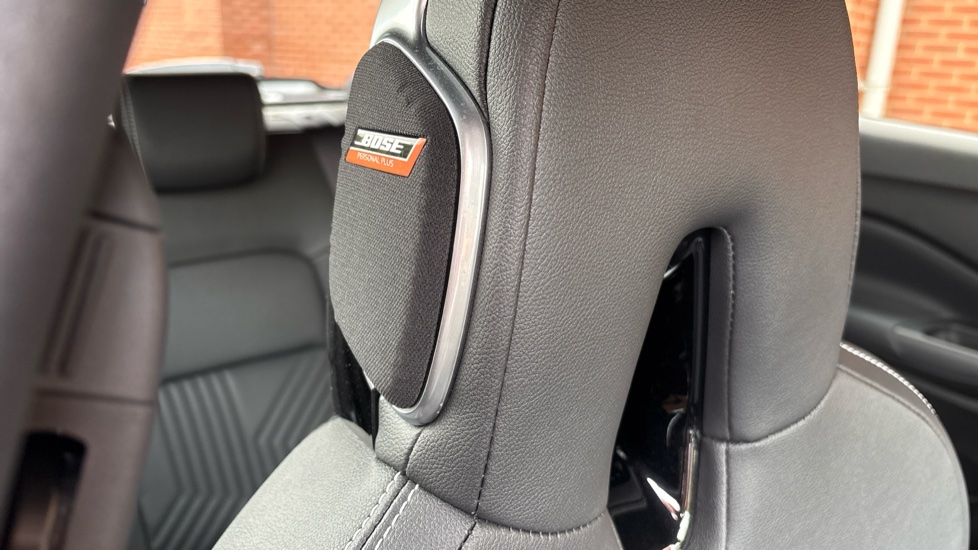 Nissan Juke 1.0 DiG-T Tekna 5dr Petrol Hatchback - Image 35