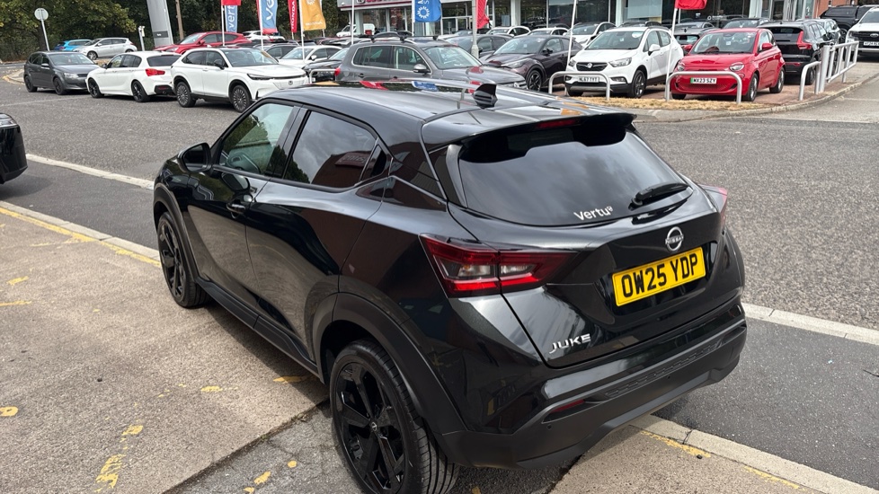 Nissan Juke 1.0 DiG-T Tekna 5dr Petrol Hatchback - Image 42