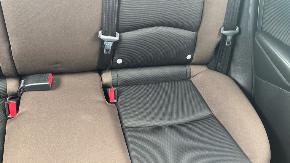 Mazda 2 1.5 Skyactiv G 75 SE-L 5dr Petrol Hatchback - Image 44