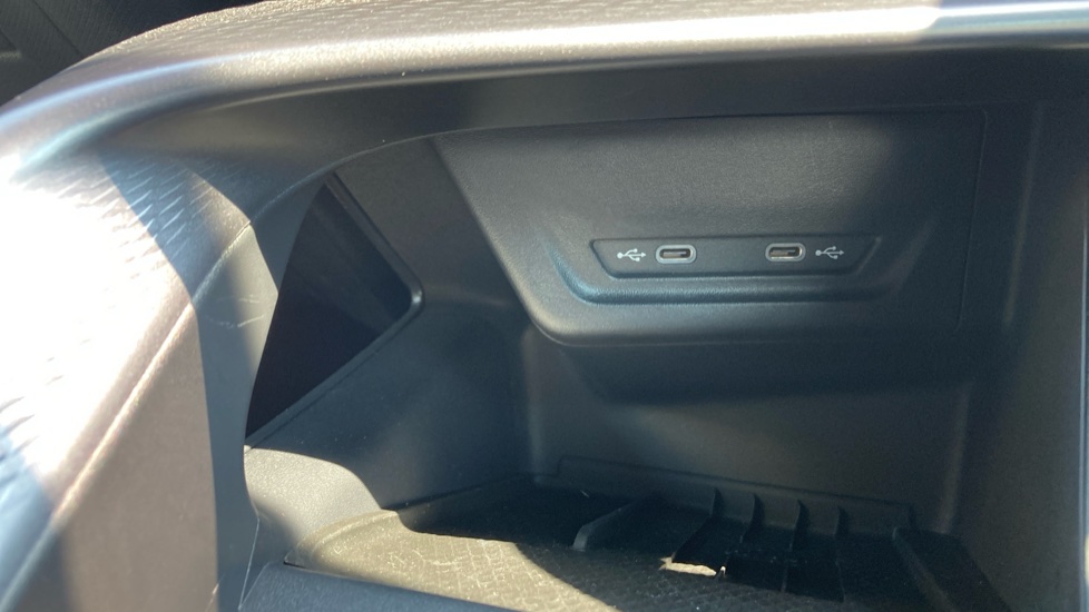 CUPRA Terramar 1.5 eTSI 150 V2 5dr DSG Petrol Hatchback - Image 20