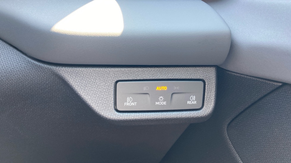 CUPRA Terramar 1.5 eTSI 150 V2 5dr DSG Petrol Hatchback - Image 21