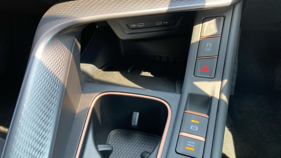 CUPRA Terramar 1.5 eTSI 150 V2 5dr DSG Petrol Hatchback - Image 32
