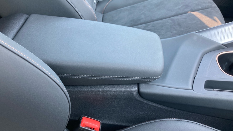 CUPRA Terramar 1.5 eTSI 150 V2 5dr DSG Petrol Hatchback - Image 36