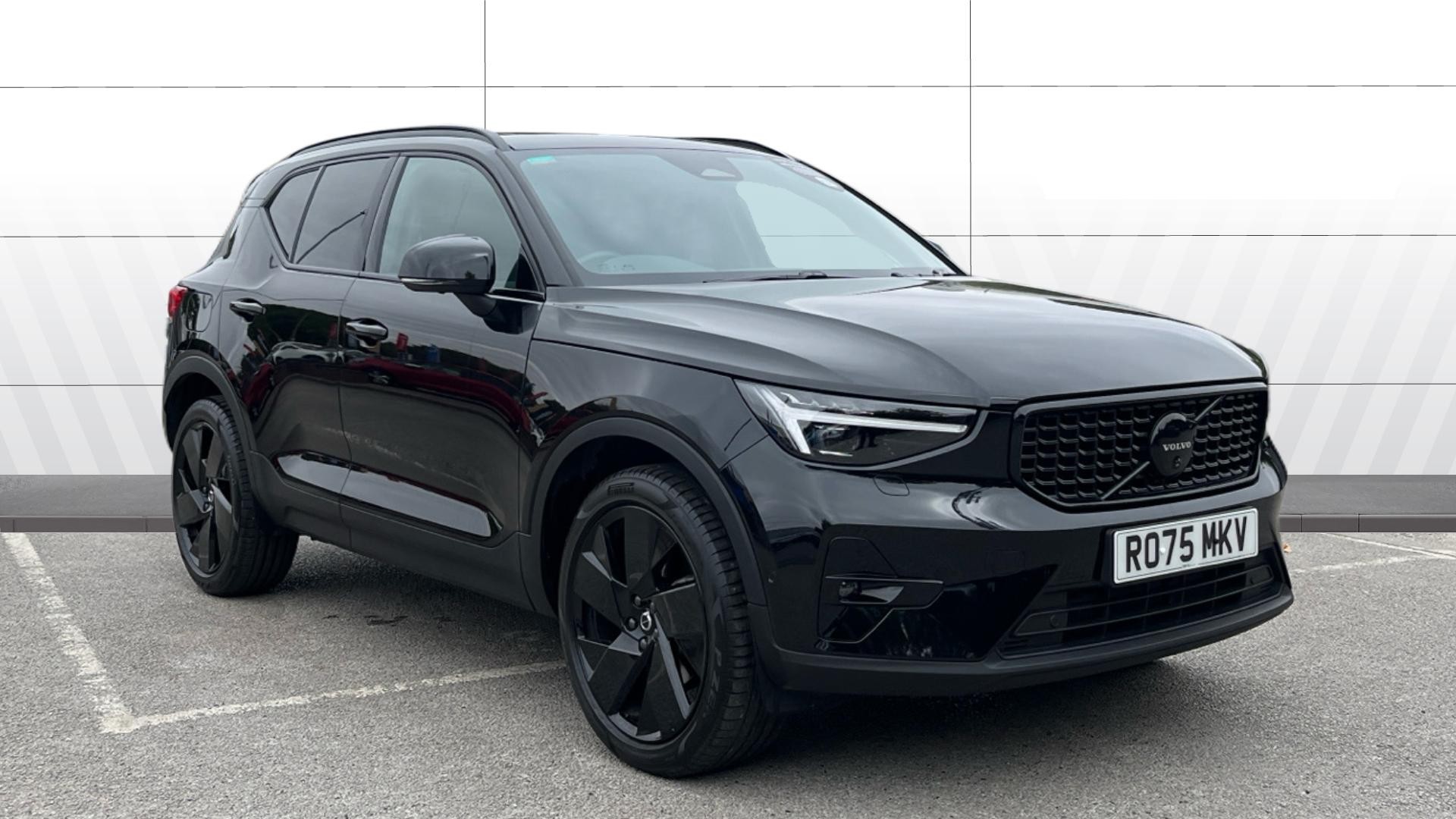 Volvo XC40 listing photo