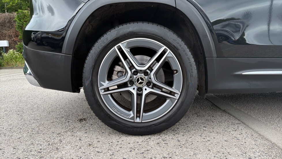Mercedes-Benz GLB 200 AMG Line Premium Plus 5dr 7G-Tronic Petrol Estate - Image 7