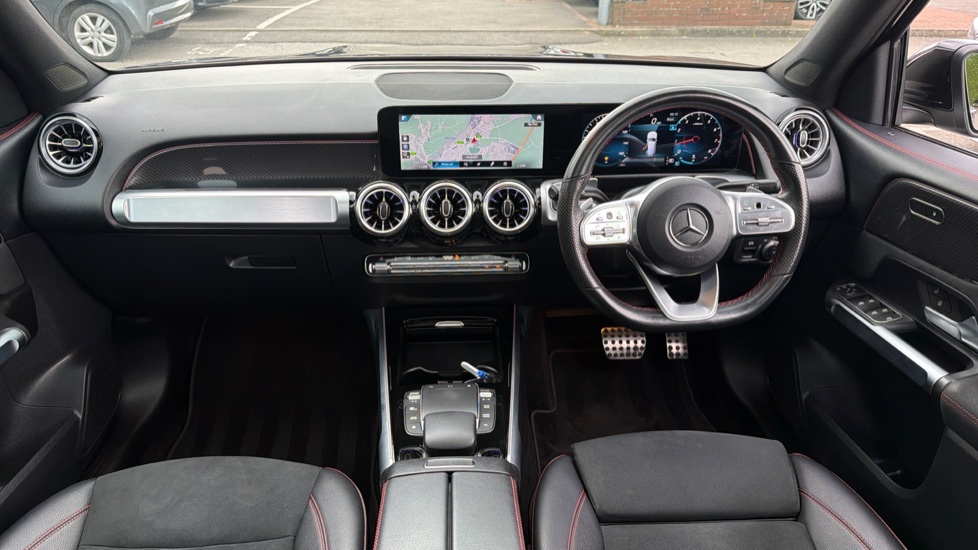 Mercedes-Benz GLB 200 AMG Line Premium Plus 5dr 7G-Tronic Petrol Estate - Image 10