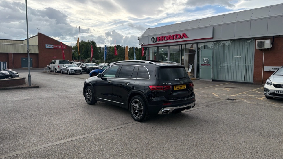 Mercedes-Benz GLB 200 AMG Line Premium Plus 5dr 7G-Tronic Petrol Estate - Image 32