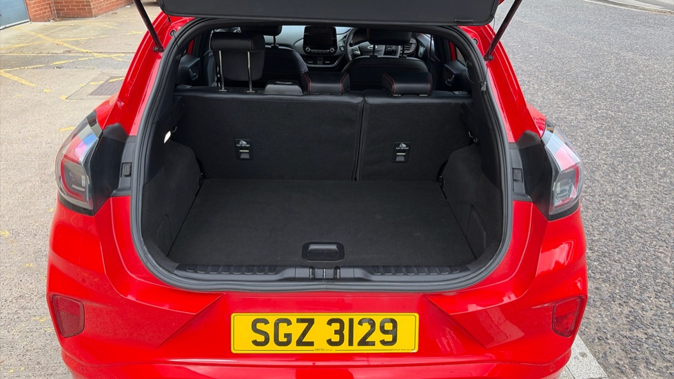 Ford Puma 1.0 EcoBoost Hybrid mHEV ST-Line X 5dr Petrol Hatchback - Image 4