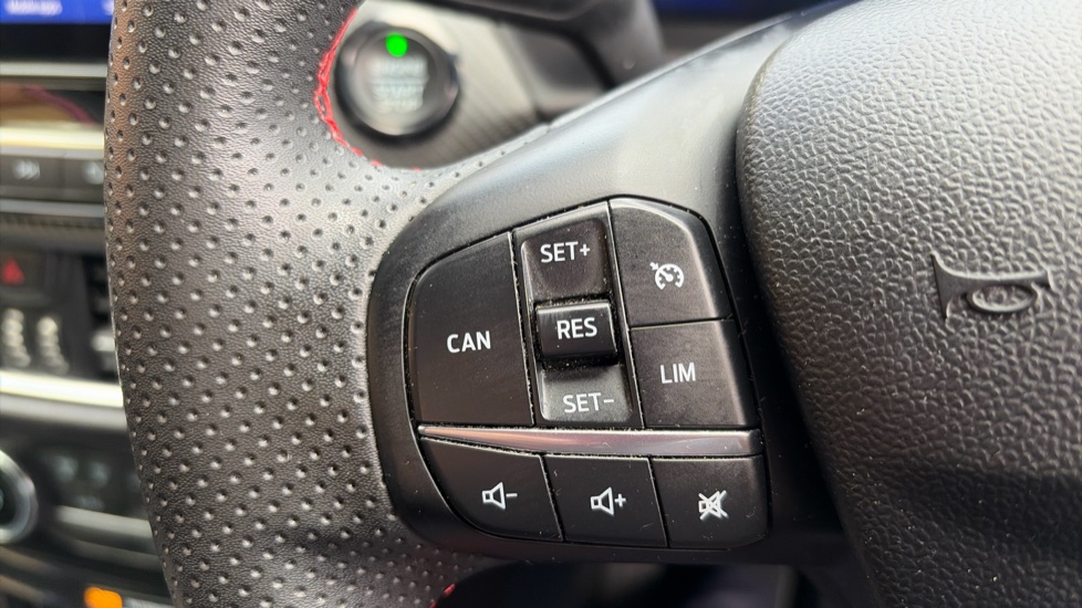 Ford Puma 1.0 EcoBoost Hybrid mHEV ST-Line X 5dr Petrol Hatchback - Image 22