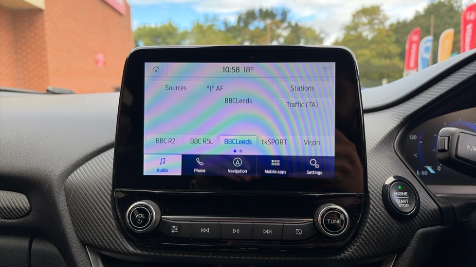 Ford Puma 1.0 EcoBoost Hybrid mHEV ST-Line X 5dr Petrol Hatchback - Image 31