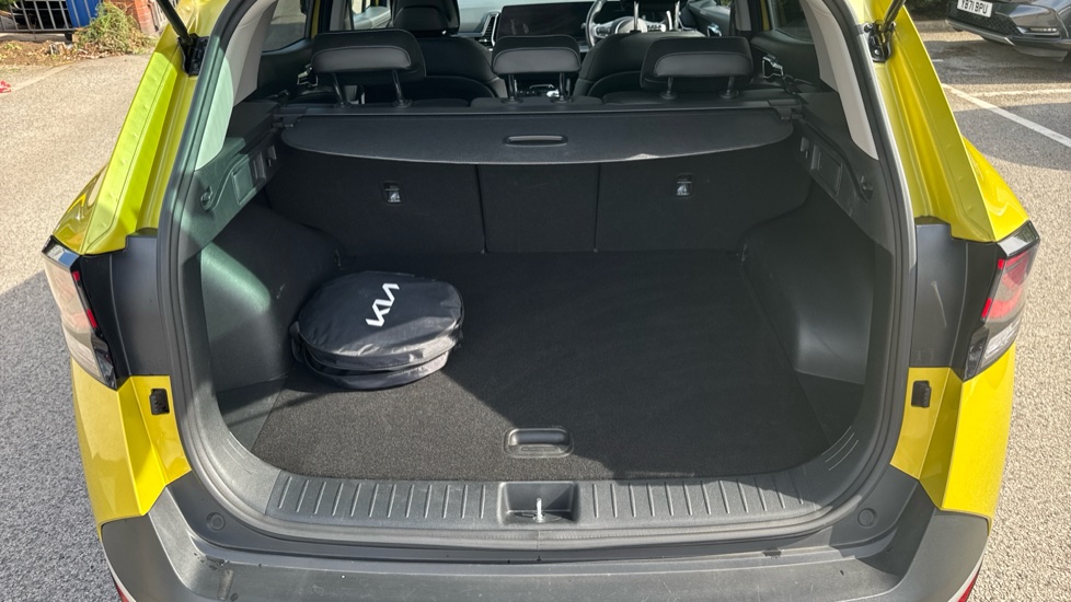 Kia Sportage 1.6T GDi PHEV 3 5dr Auto AWD Estate - Image 4