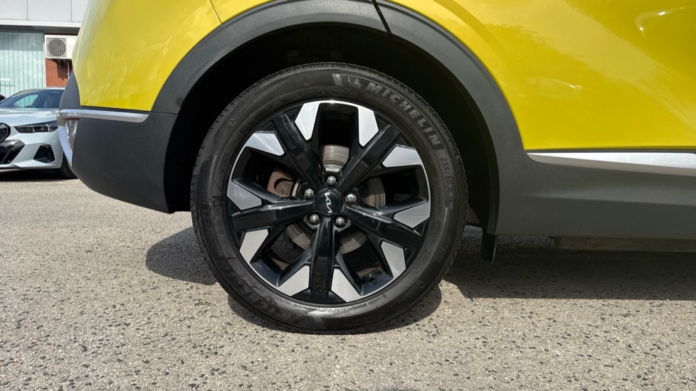 Kia Sportage 1.6T GDi PHEV 3 5dr Auto AWD Estate - Image 7