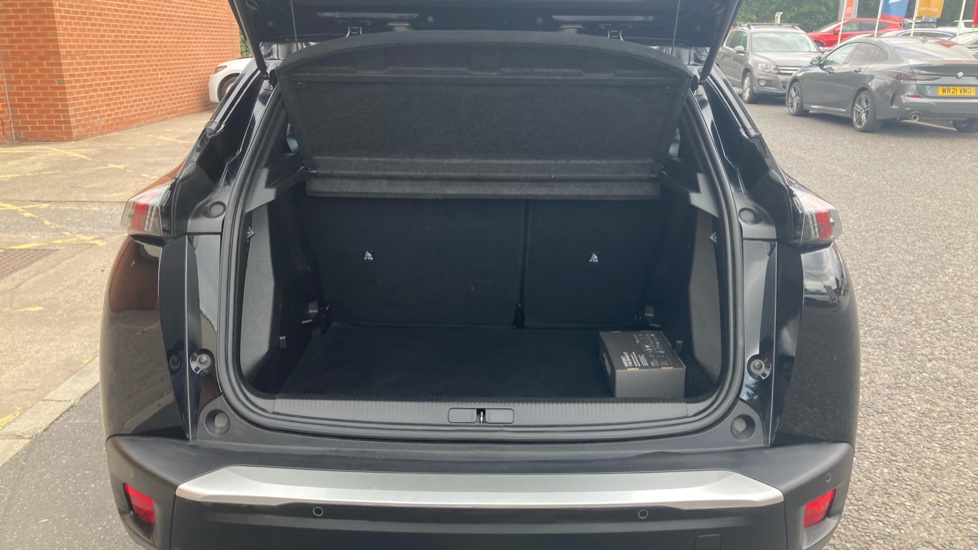 Peugeot 2008 1.2 PureTech Active Premium+ 5dr Petrol Estate - Image 4