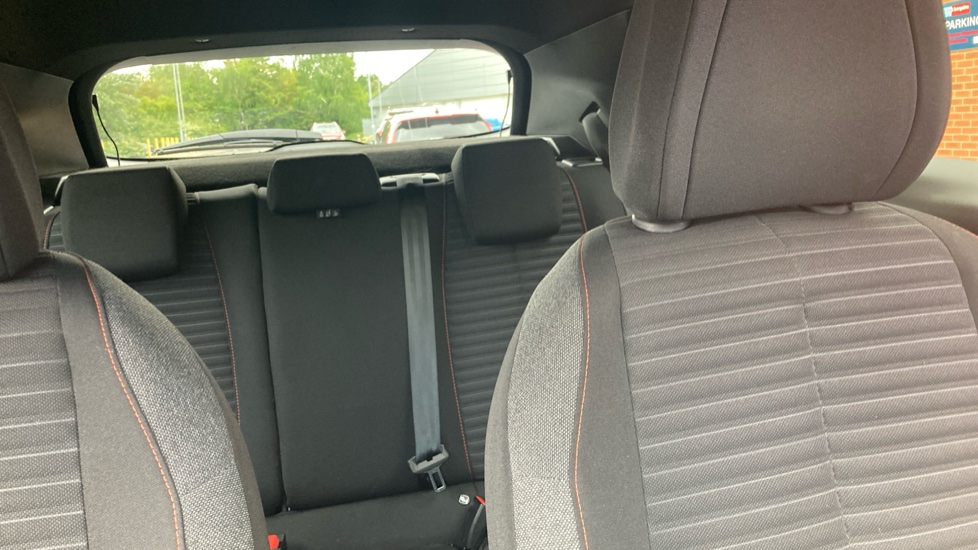 Peugeot 2008 1.2 PureTech Active Premium+ 5dr Petrol Estate - Image 15