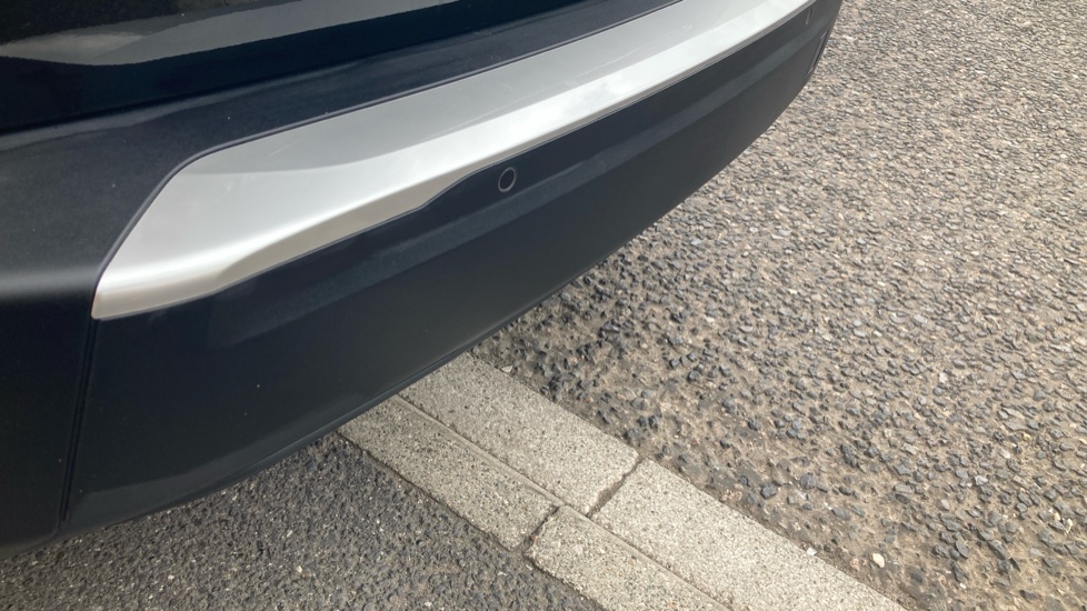 Peugeot 2008 1.2 PureTech Active Premium+ 5dr Petrol Estate - Image 22