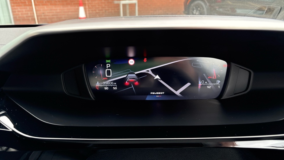 Peugeot 308 1.2 PureTech Allure Premium 5dr EAT8 Petrol Hatchback - Image 18