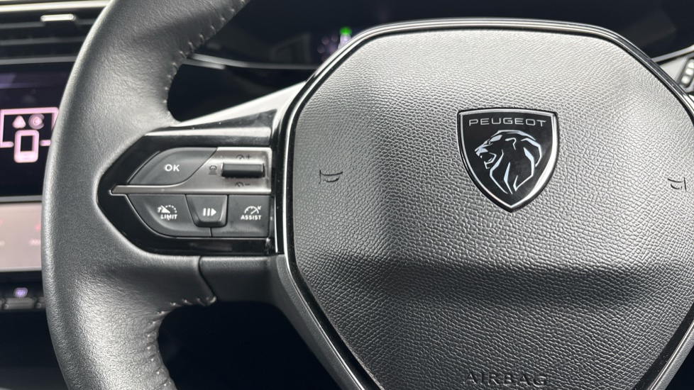 Peugeot 308 1.2 PureTech Allure Premium 5dr EAT8 Petrol Hatchback - Image 26