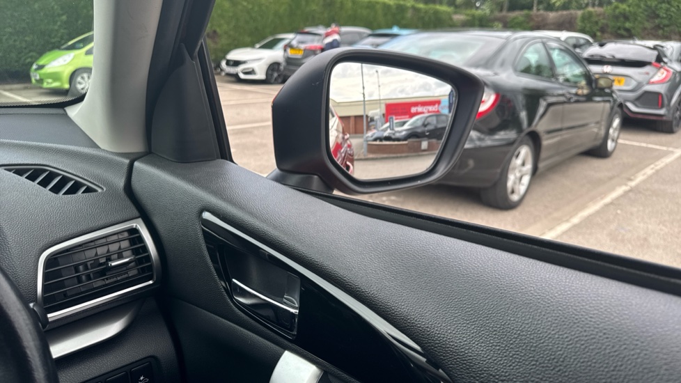 Mitsubishi Eclipse Cross 1.5 Dynamic 5dr Petrol Hatchback - Image 26