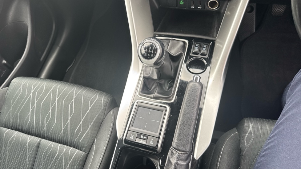 Mitsubishi Eclipse Cross 1.5 Dynamic 5dr Petrol Hatchback - Image 28