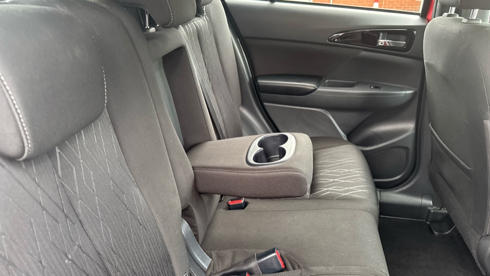 Mitsubishi Eclipse Cross 1.5 Dynamic 5dr Petrol Hatchback - Image 38