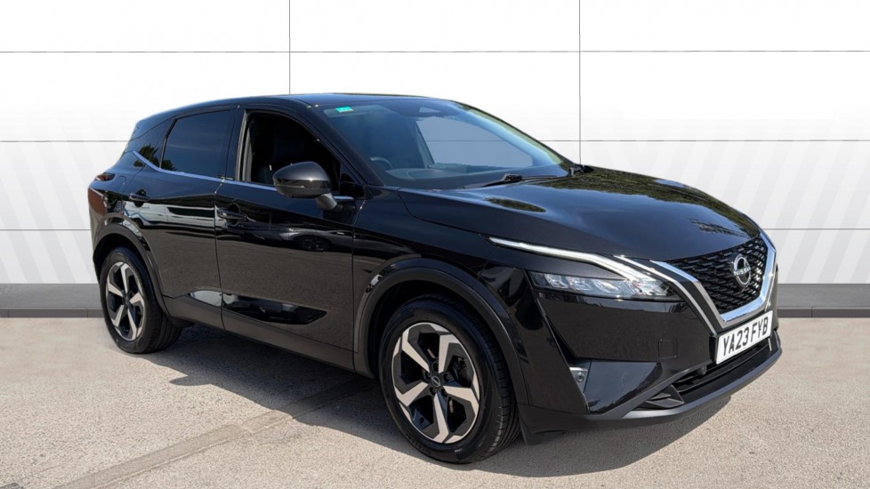 Nissan Qashqai 1.3 DiG-T MH 158 N-Connecta 5dr 4WD Xtronic Petrol Hatchback - Image 1